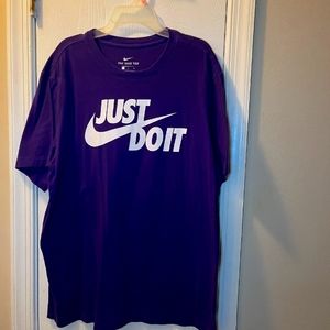 Nike T-Shirt